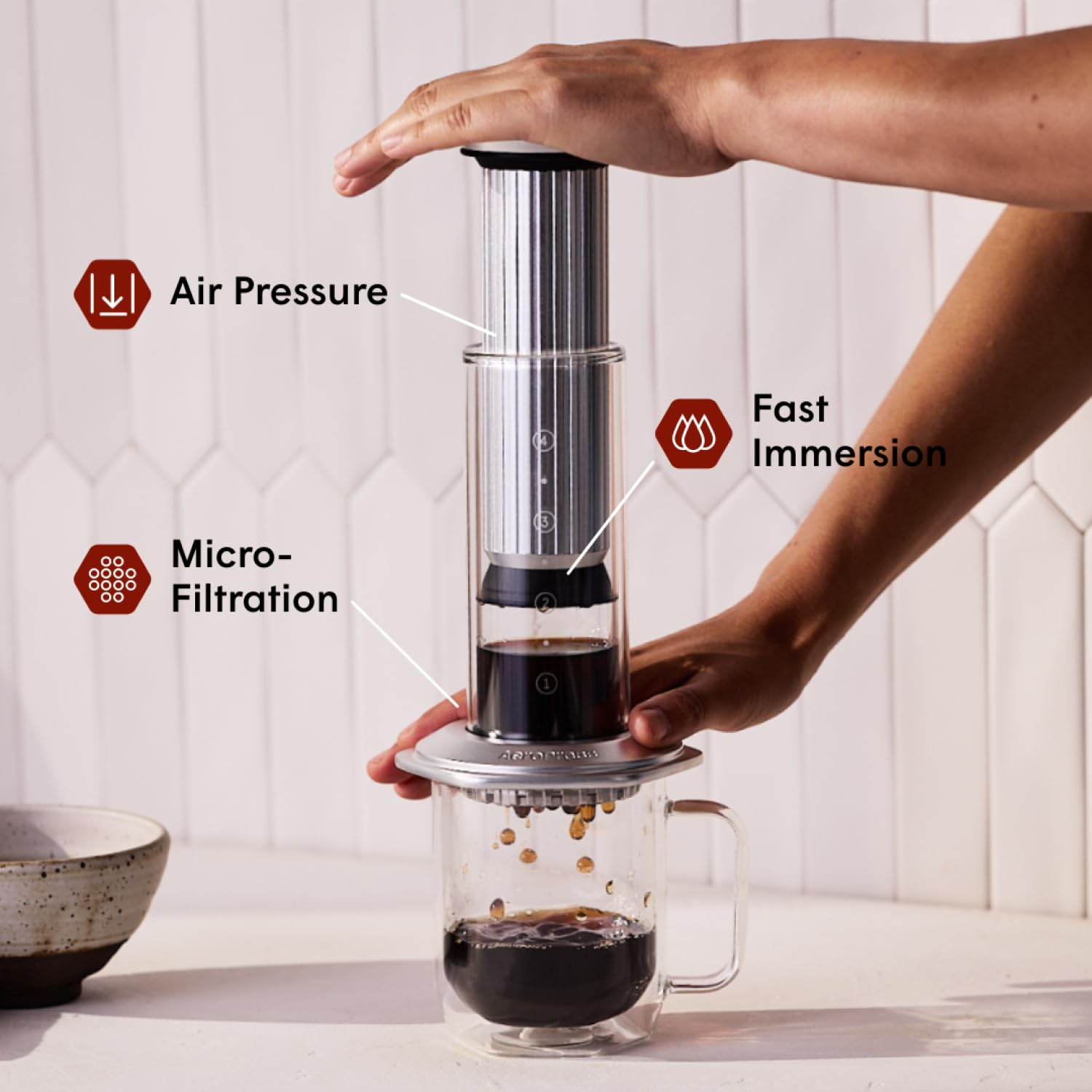 AeroPress コーヒーメーカー ステンレスフィルター付き Amazon | AeroPress プレミアムコーヒープレス ガラス ステンレス